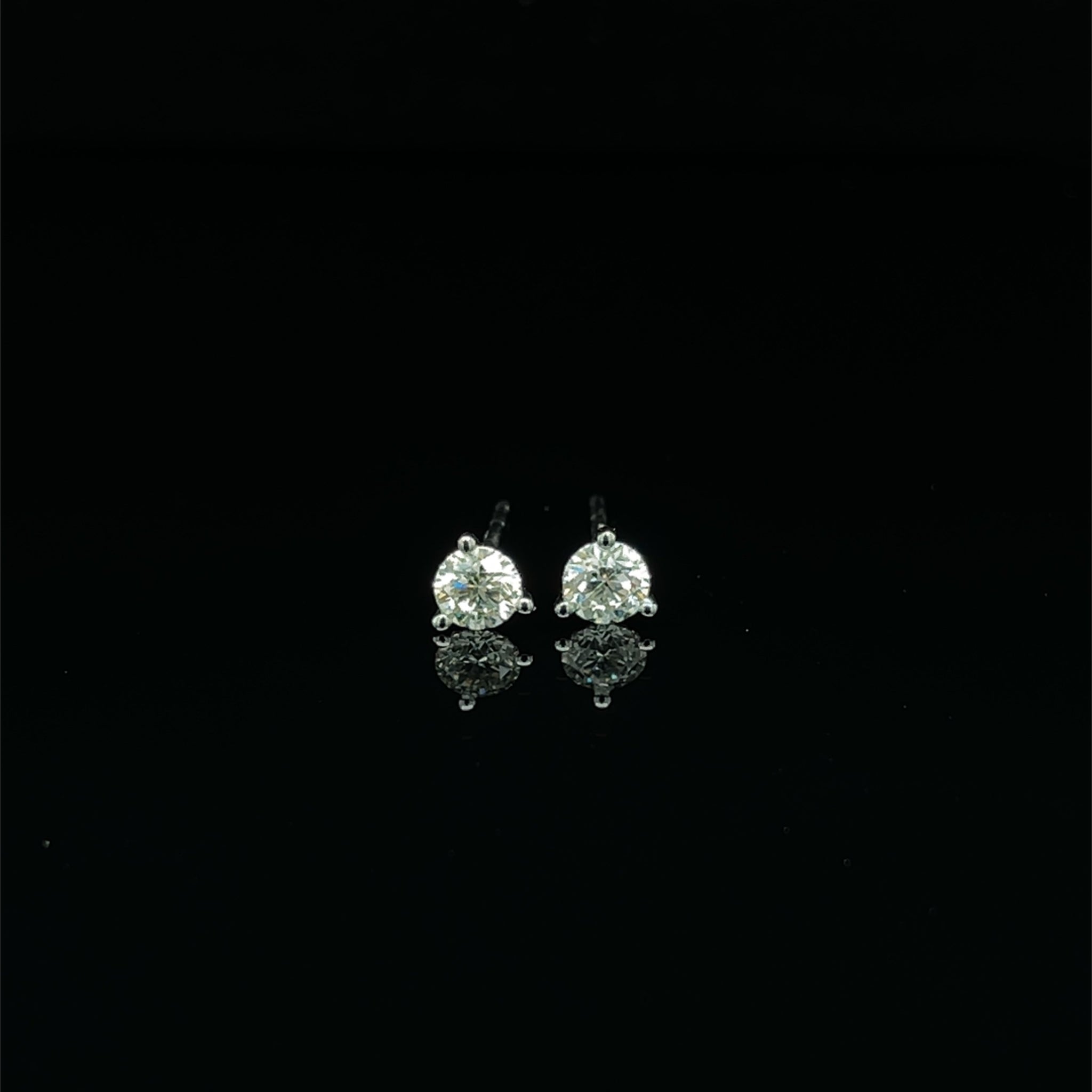 14k White Gold .52ctw Diamond 3-Prong Martini Stud Earrings